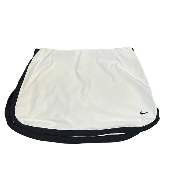 Nike White and black trim Skort